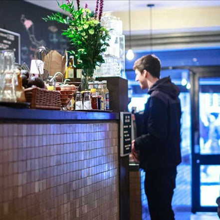 Customer service in speciality coffee shops